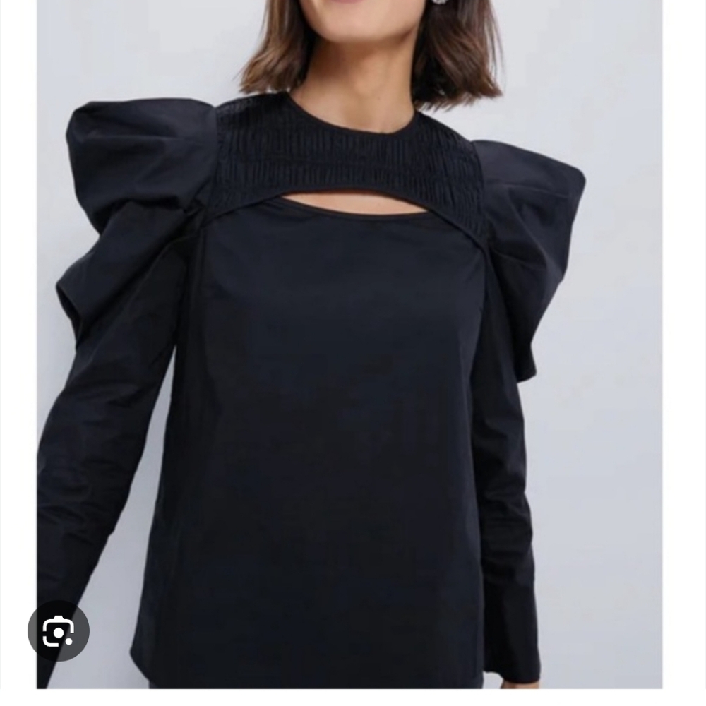 Hyacinth House Black Keyhole Becket Puff Sleeve Blouse Size Small